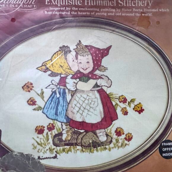 Vintage Paragon Needlecraft Hummel Kit (1976) Crewel Stitchery Kit - Picture 11 of 12